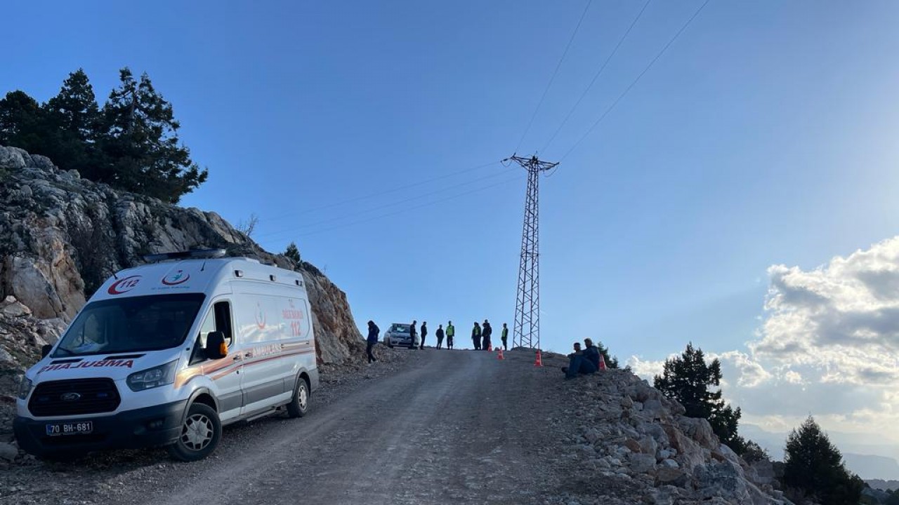 Dağ yolunda takla atan cipteki 5 kişi öldü