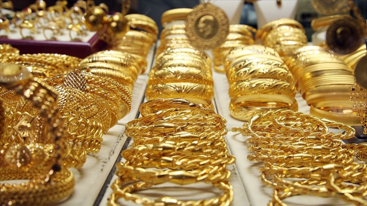  Altının kilogramı 1 milyon 245 bin liraya yükseldi