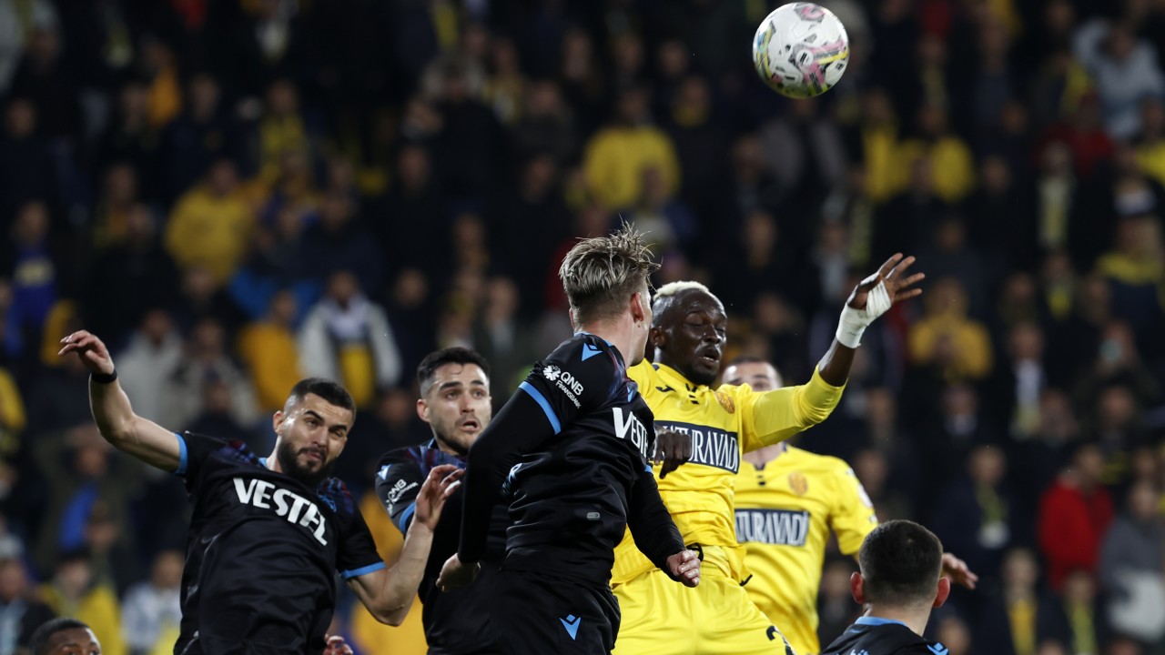 Trabzonspor, Ankaragücü'ne yenilerek Türkiye Kupası'na veda etti
