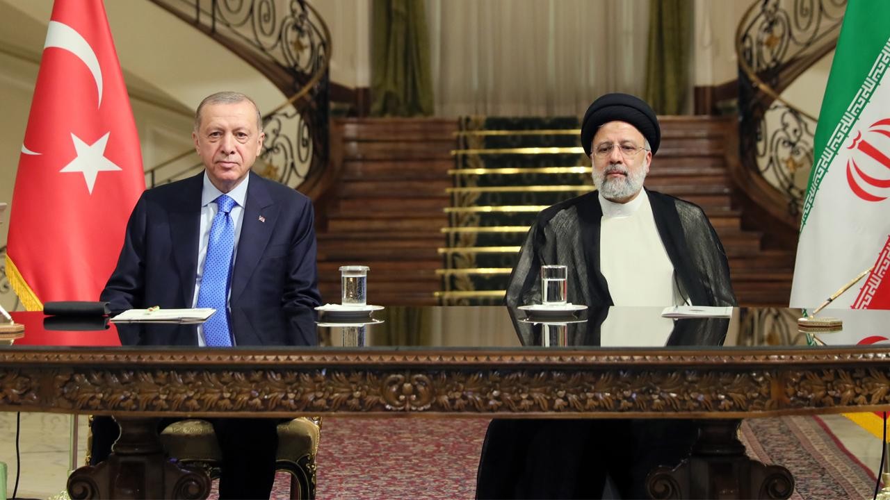 Cumhurbaşkanı Erdoğan İranlı mevkidaşı ile görüştü