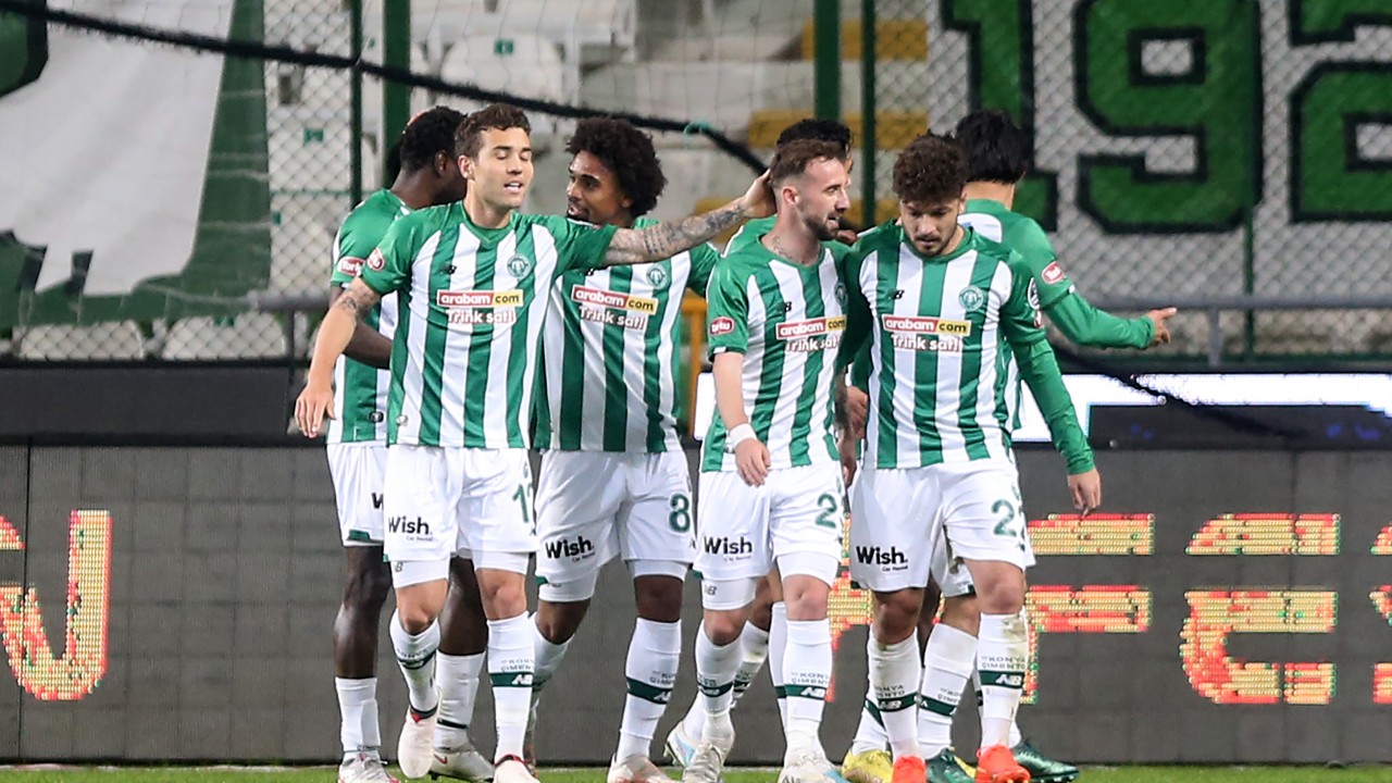 Konyaspor ile Antalyaspor 1-1 berabere kaldı