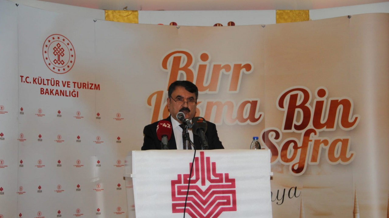 Konya’da “Birr Lokma Bin Sofra“ iftar programı düzenlendi