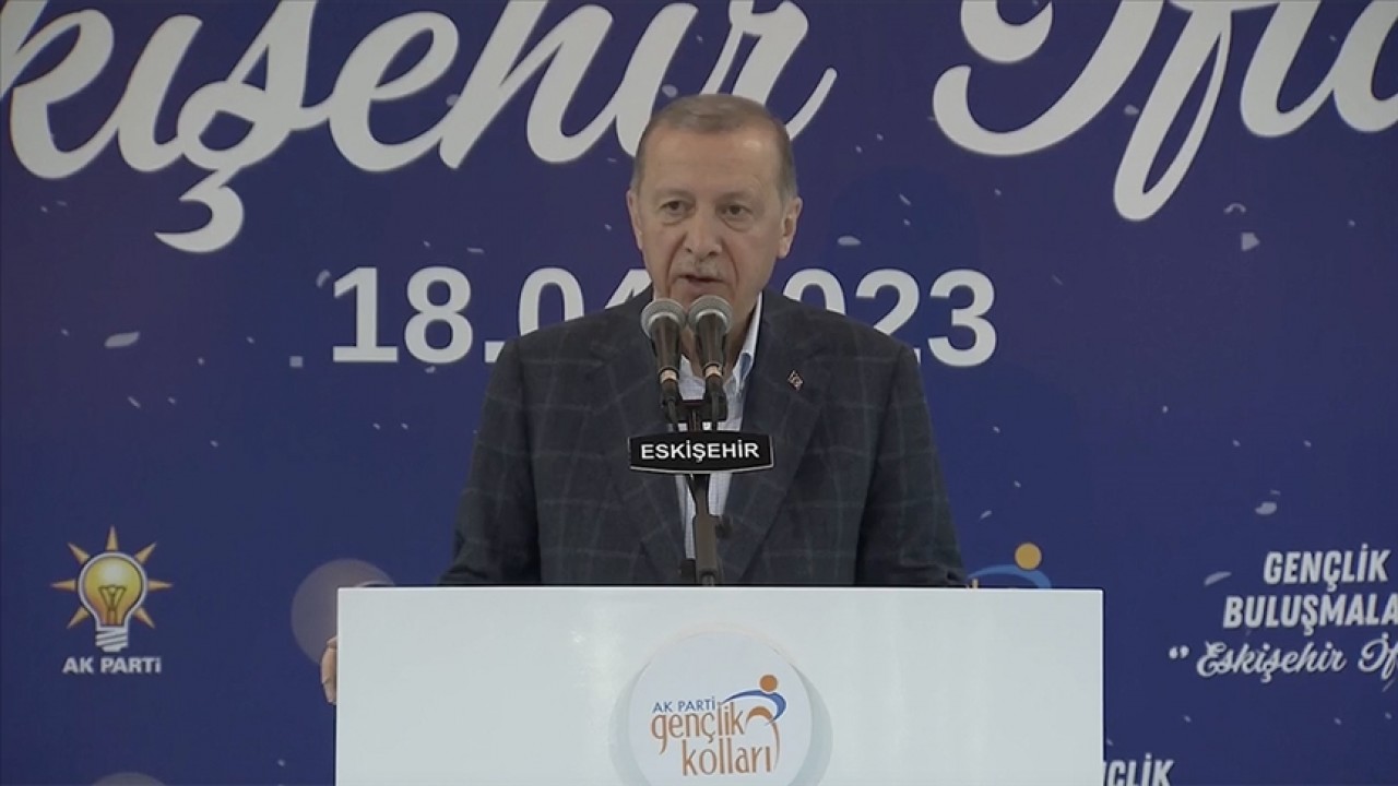 Cumhurbaşkanı Erdoğan: Gençleri anlamak onların geleceklerine yatırım yaparak olur