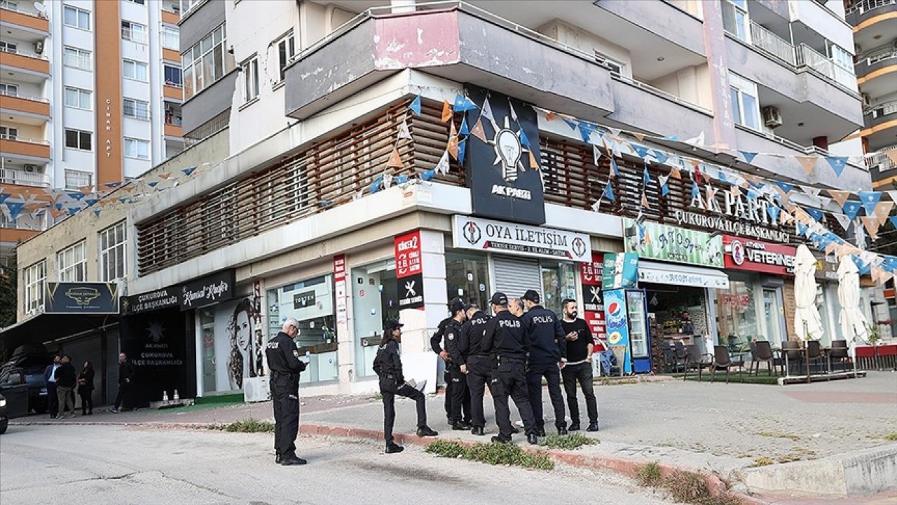 AK Parti ilçe başkanlığına silahlı saldırı