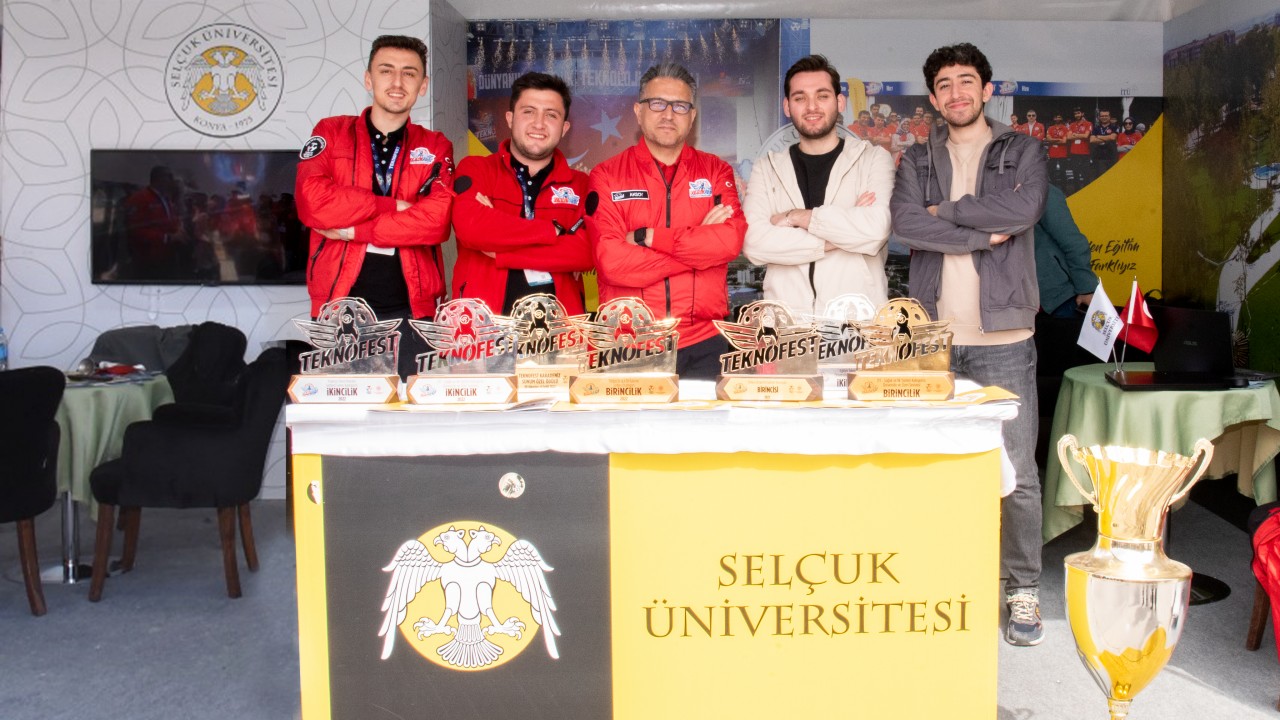 Selçuk Üniversitesi KiDose Takımı, TEKONFEST’te 150 bin lira hibe kazandı