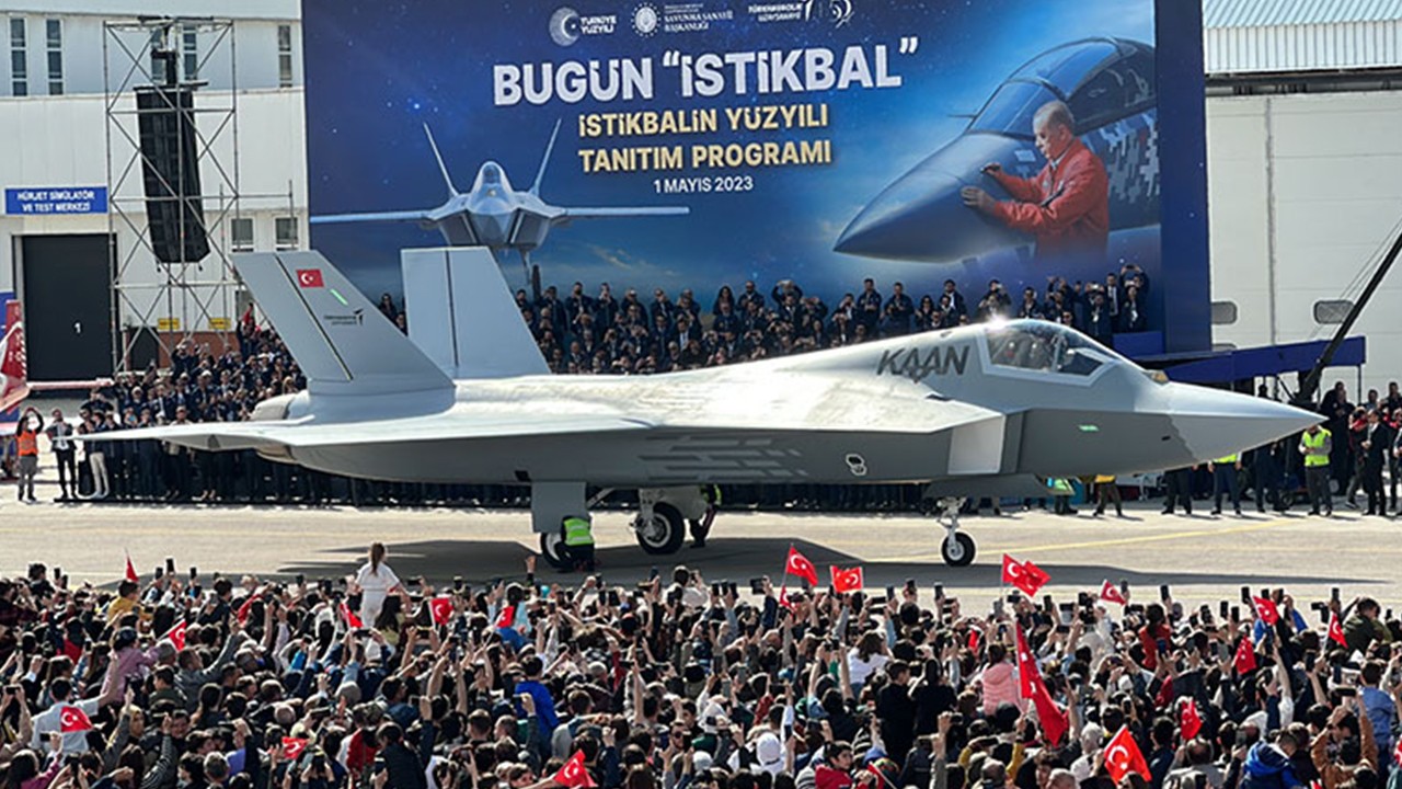 Konya tesislerinde güçlü araçlar sınıfında! Türk ordusunun havadaki kılıcı "KAAN"