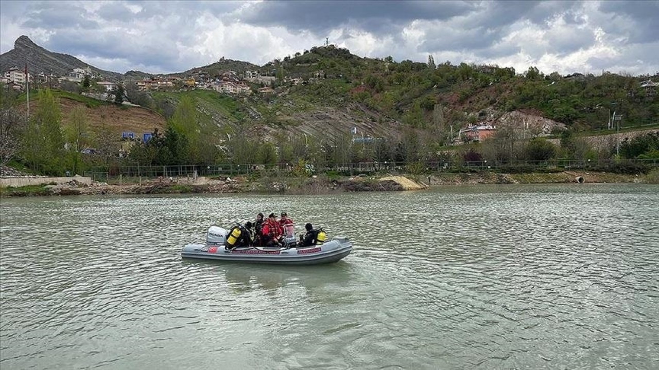 Munzur Çayı’nda kaybolan 3 kişinin bulunması için baraj gölü boşaltılıyor