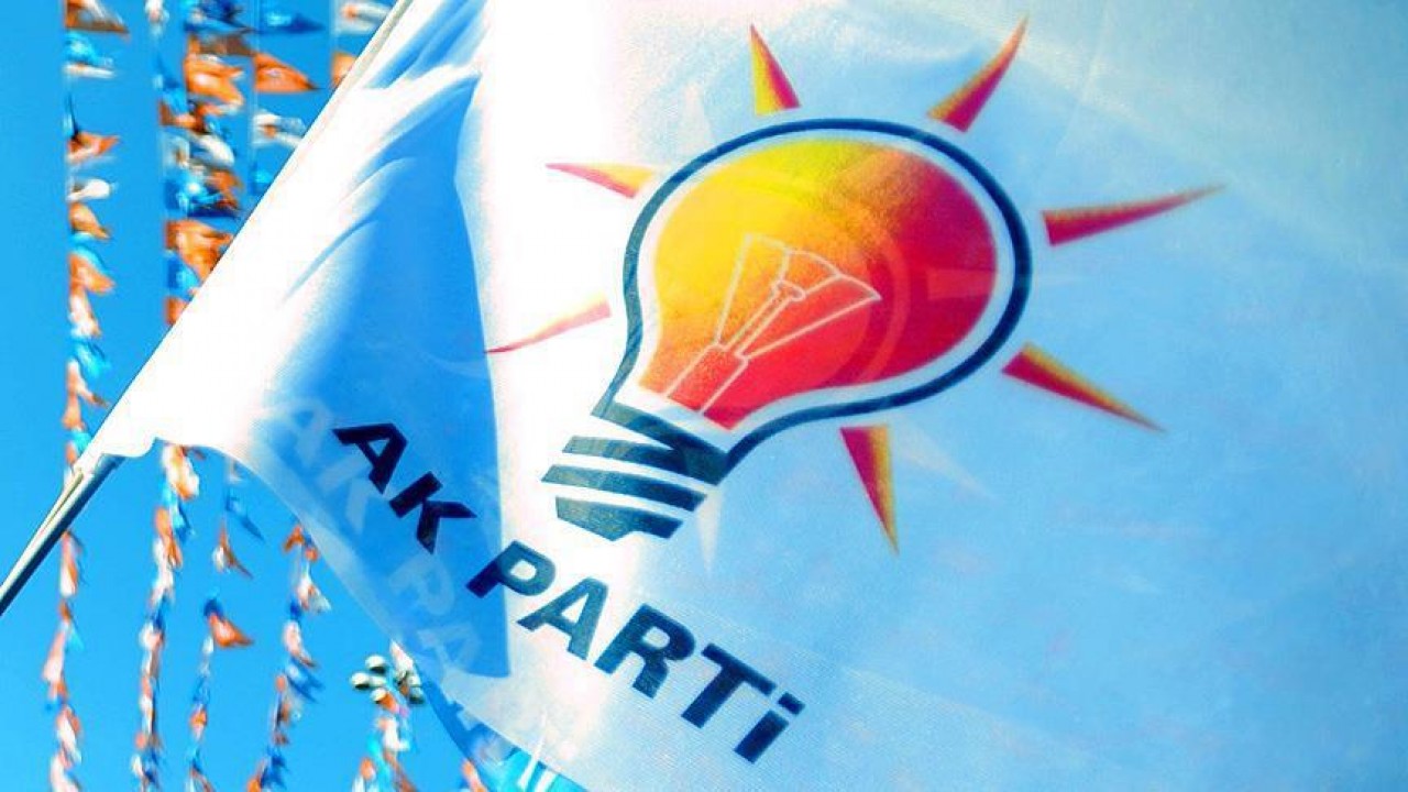 Gelecek Partisinden istifa eden 300 kişi AK Parti'ye katıldı