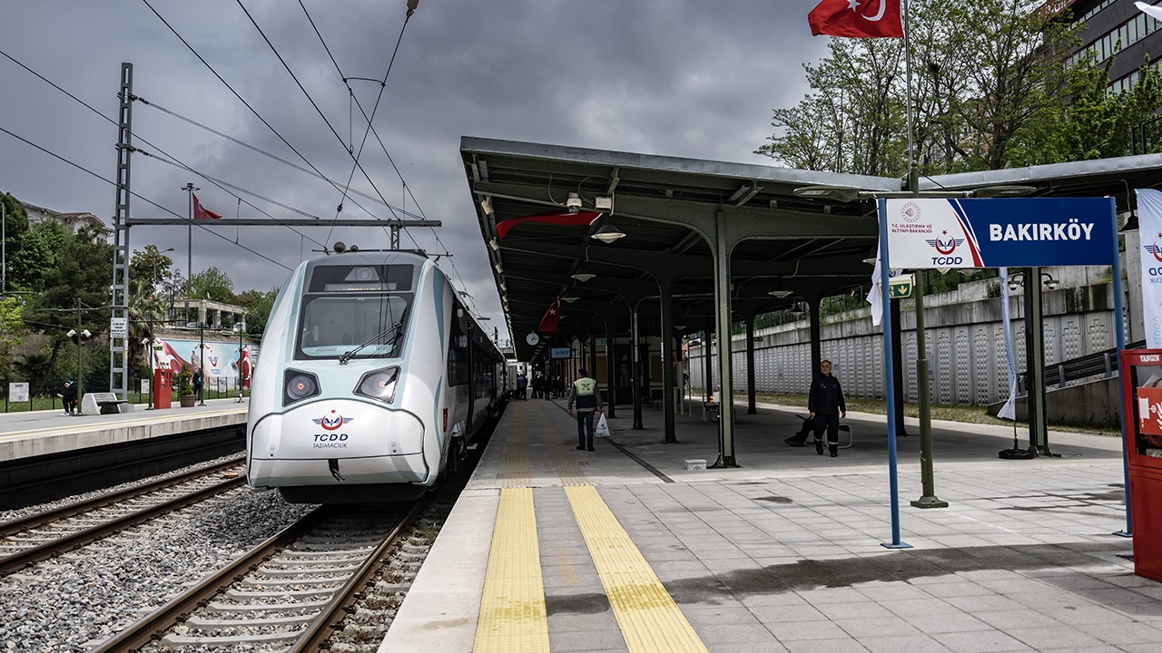 İlk Milli Elektrikli Tren Seti yarın İstanbul'da vatandaşlarla buluşacak