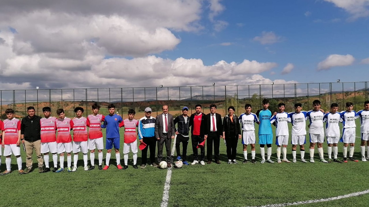 Konya’nın Hüyük ilçesinde okullar arası futbol turnuvası