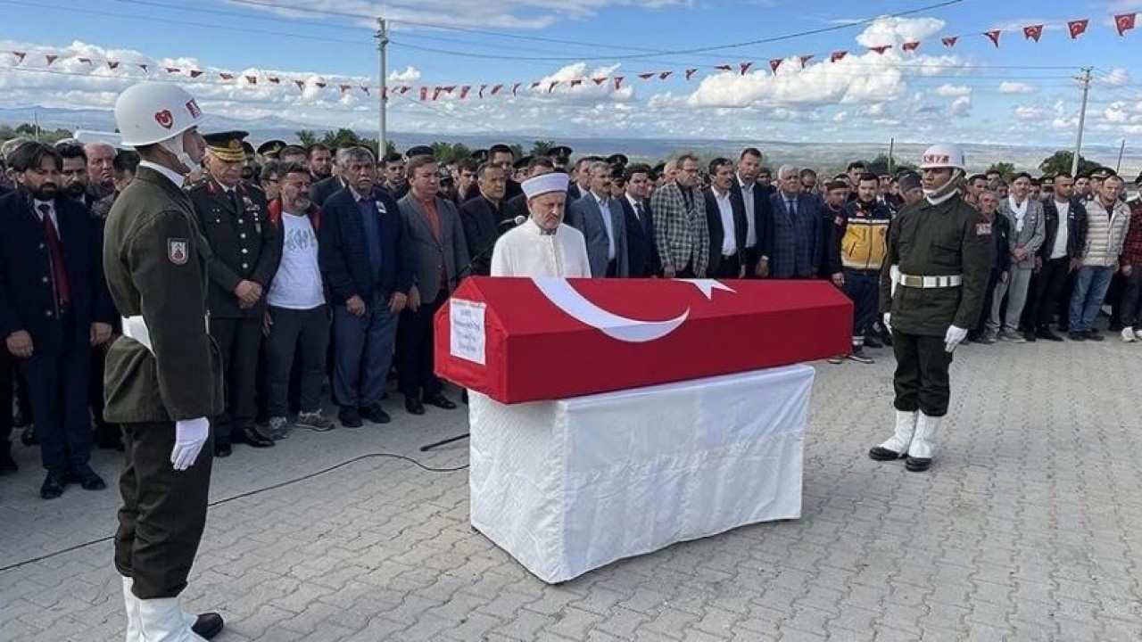 Şehit Piyade Uzman Çavuş Mehmet Sevim’in cenazesi Aksaray’da son yolculuğuna uğurlandı