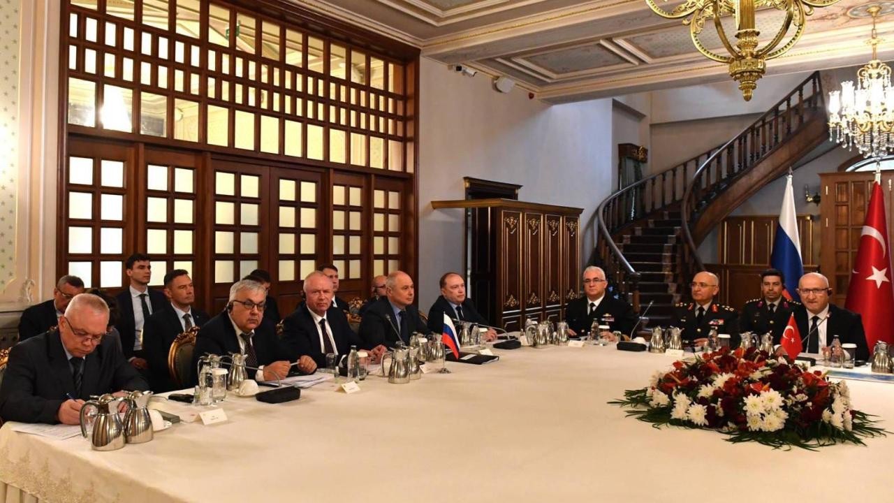 Türkiye, Rusya ve Ukrayna savunma bakan yardımcıları tahıl girişimine yönelik toplantı yaptı