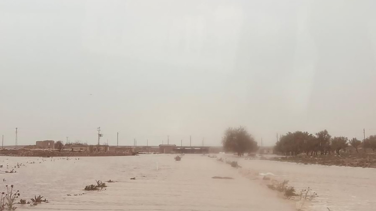 Konya'nın bu ilçesinde sağanak etkili oldu: Tarım arazileri su altında kaldı
