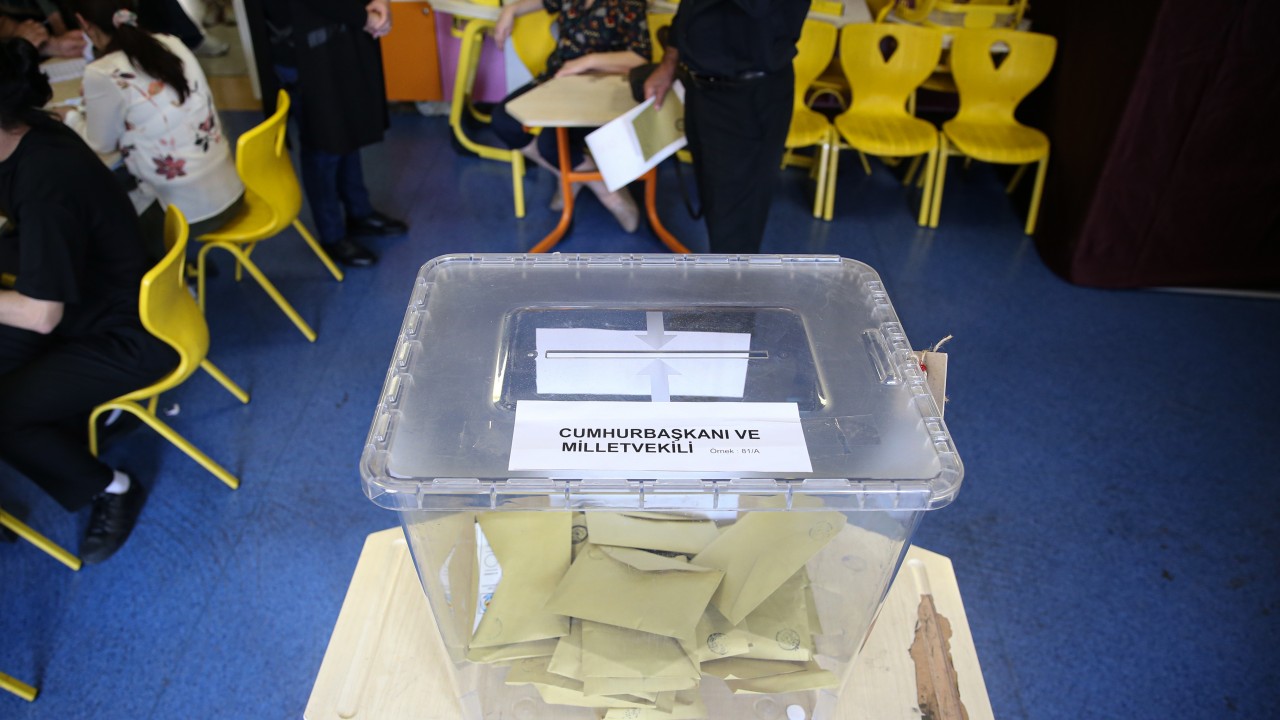 Adım adım oy kullanma rehberi