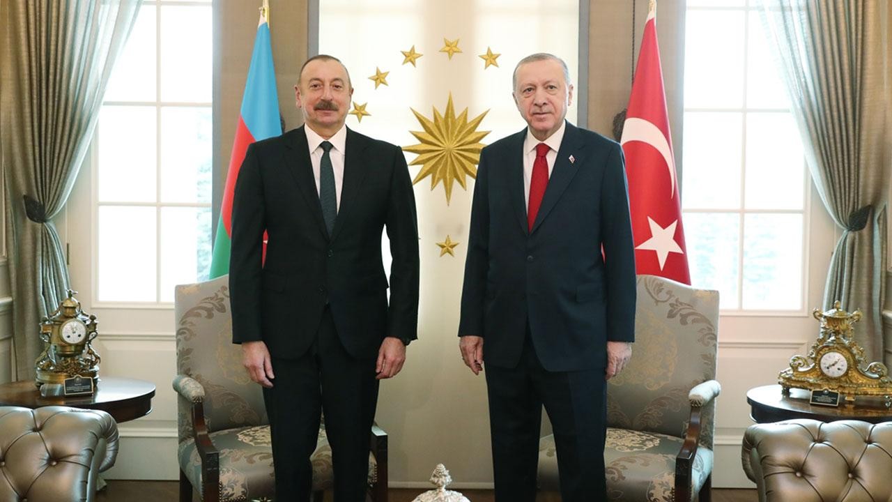 İlham Aliyev, Cumhurbaşkanı Erdoğan’ı kutladı