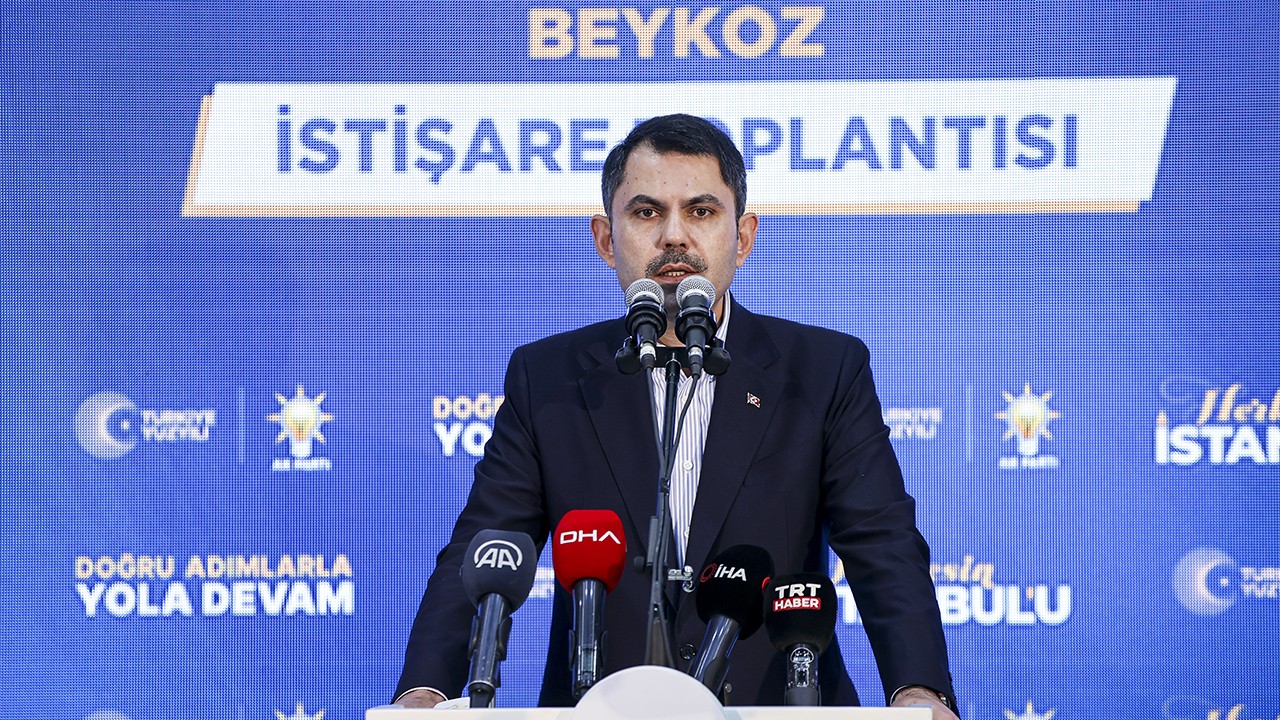 Murat Kurum: Depremzede kardeşlerimizi hiçbir zaman onların insafına terk etmedik