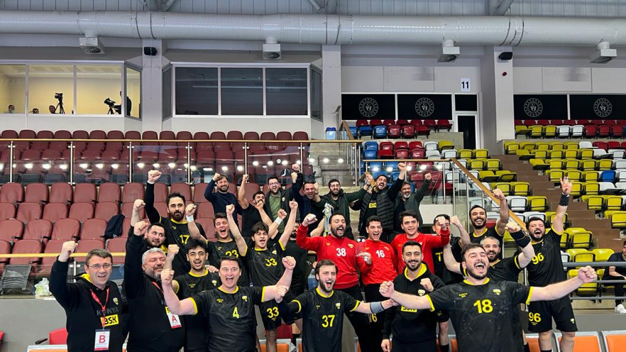 Büyükşehir Belediyespor Hentbol’da Süper Lig’e yükseldi