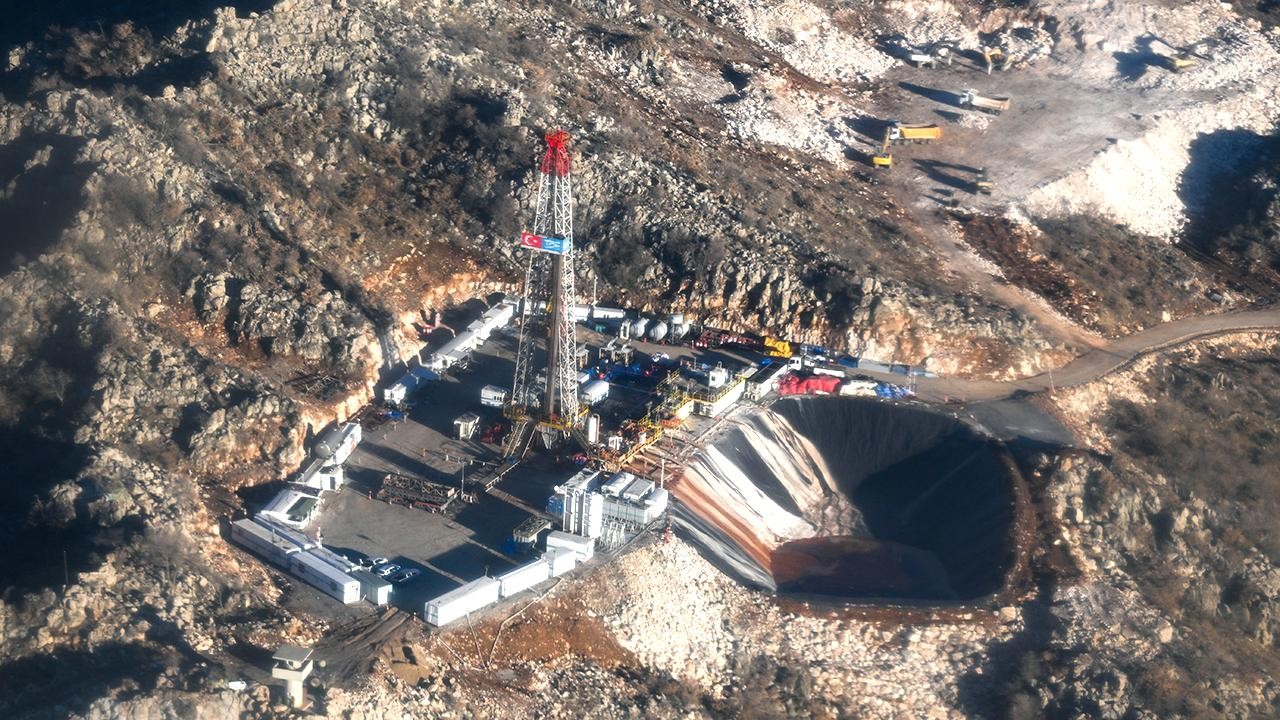 Gabar petrolünde yeni adım: Sondaj başladı