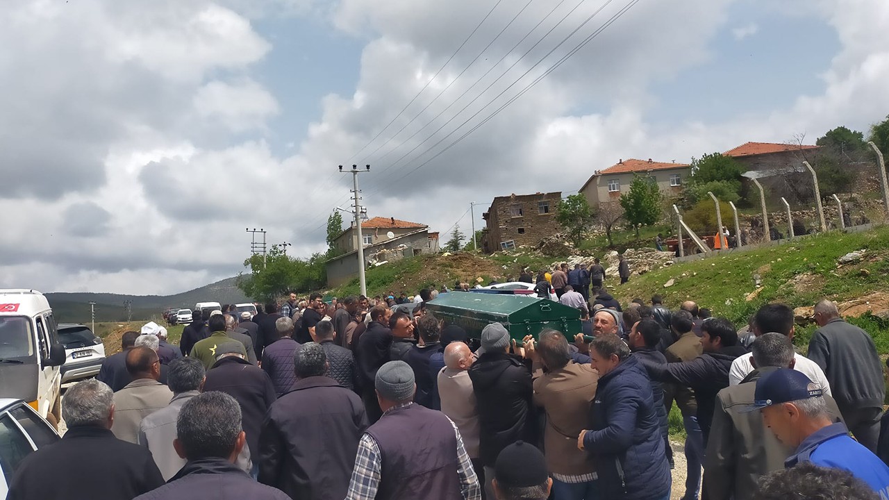 Konya’daki feci kazada hayatını kaybeden çift toprağa verildi