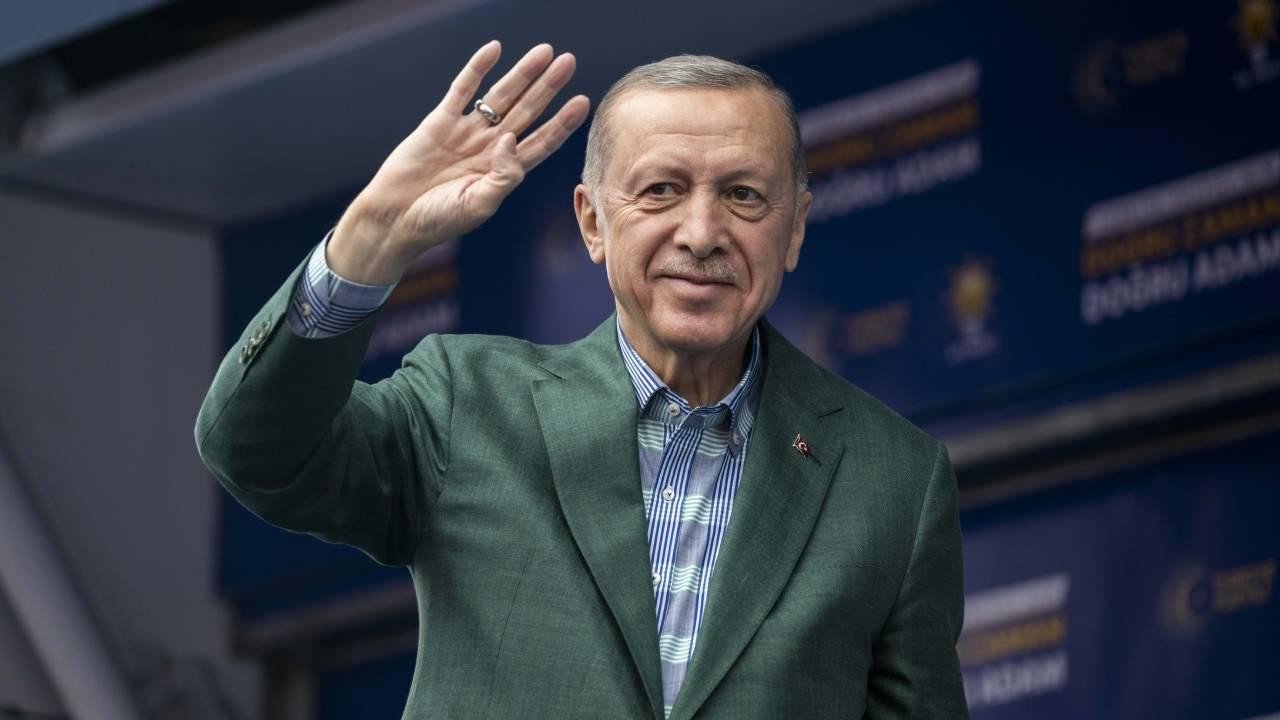 Cumhurbaşkanı Erdoğan, İzmir’deki halk buluşmasına telefonla bağlandı
