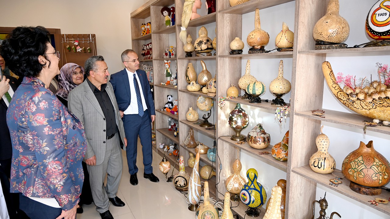 Seydişehir KOMEK'te yıl sonu sergisi