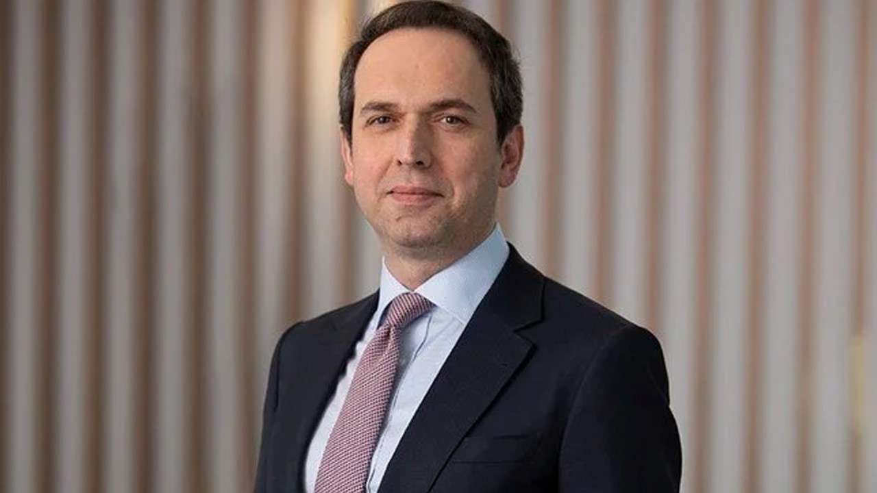 Yeni Enerji ve Tabii Kaynaklar Bakanı Alparslan Bayraktar kimdir, kaç yaşında?