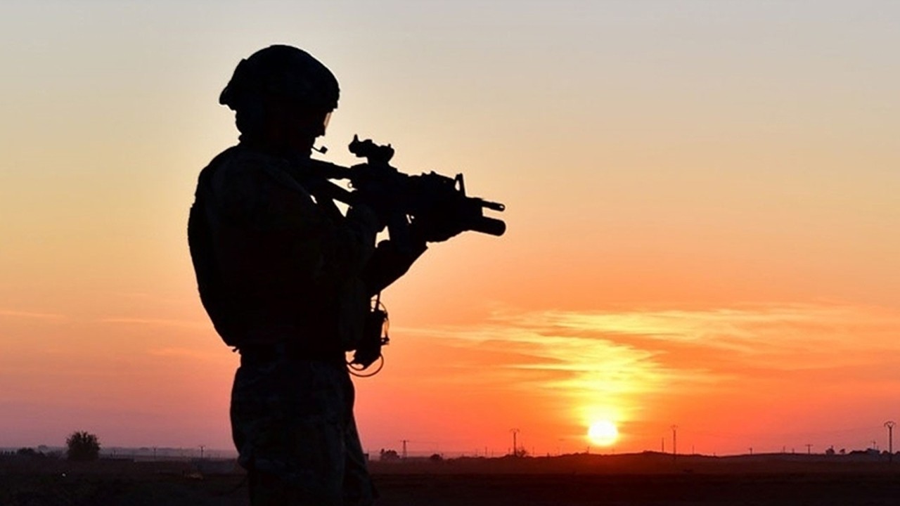 Barış Pınarı bölgesinde bir terörist teslim oldu