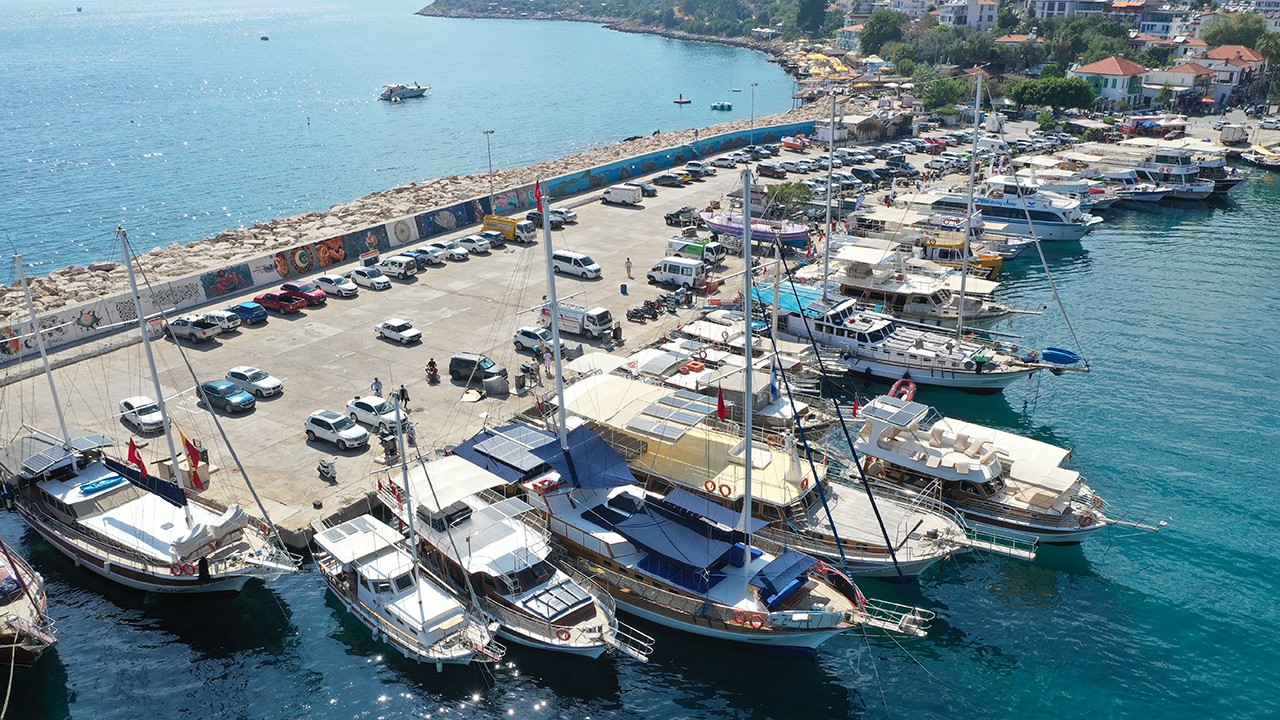 Antalya Mavi Bayraklı plajlarıyla turizmde fark yaratıyor
