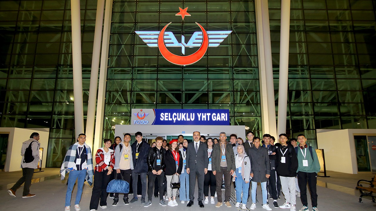 İstanbul tarih gezileri tamamlandı!  Konya’da 60 bin öğrenci ecdatla buluştu
