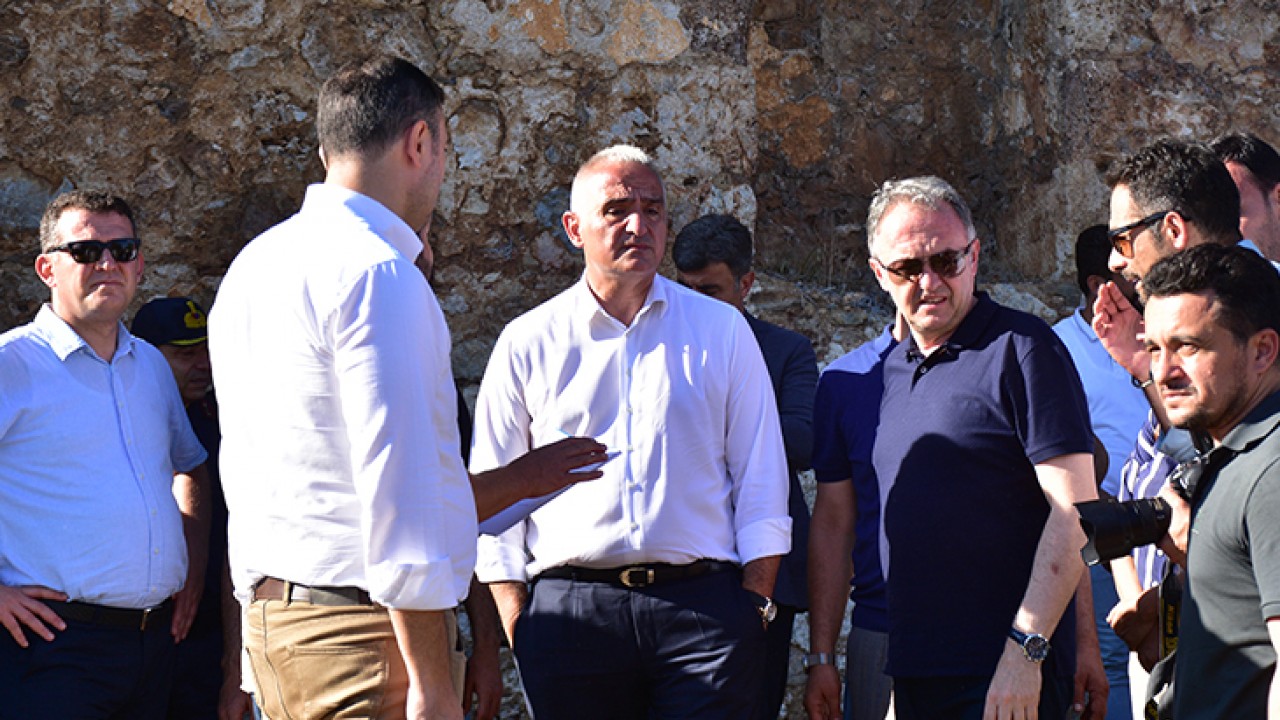 Kültür ve Turizm Bakanı Ersoy, Antalya’da ziyaretlerde bulundu