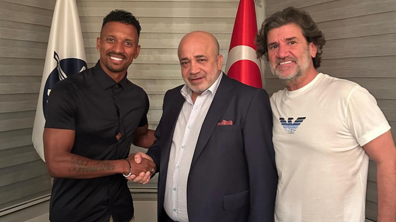 Adana Demirspor, Luis Nani’yi kadrosuna kattı