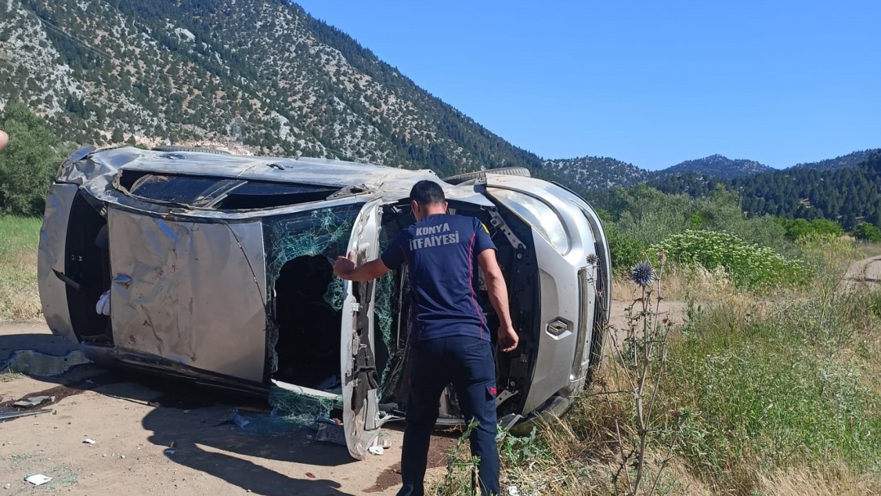 Konya’da otomobil devrildi: 1 kişi öldü, 2 kişi yaralandı
