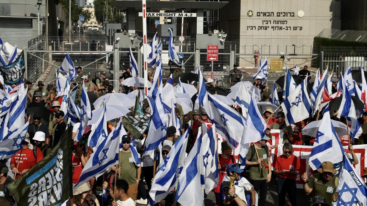 İsrailli doktorlar, yargı düzenlemesini protesto amacıyla yarın greve gidecek