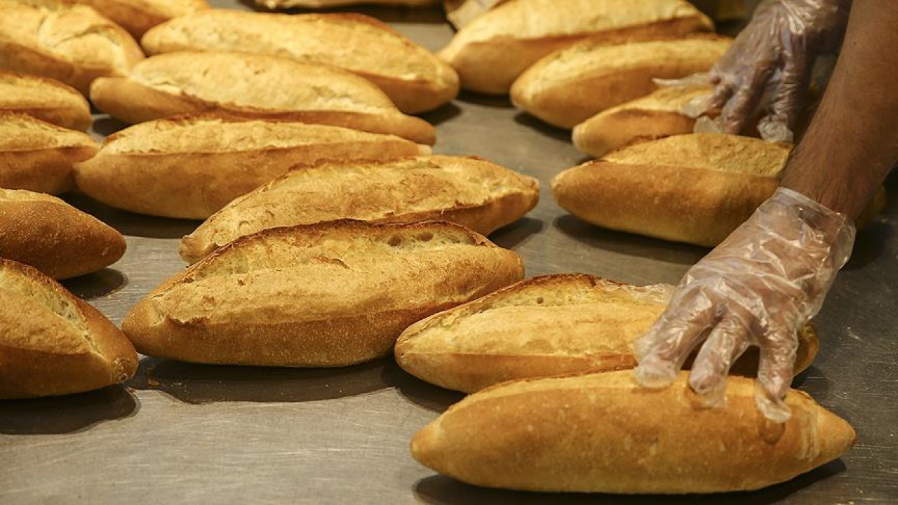 İBB'den Halk Ekmek ürünlerine yüzde 66,6'ya varan oranlarda zam
