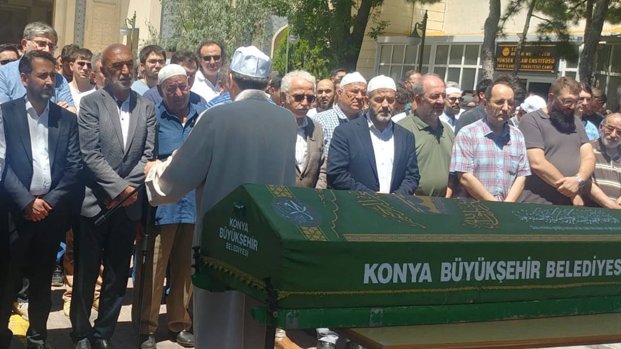 Konyalı Prof. Dr. Mustafa Uzunpostalcı son yolculuğuna uğurlandı