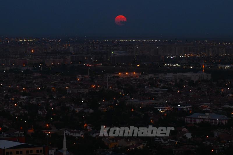 Konya’da dolunay