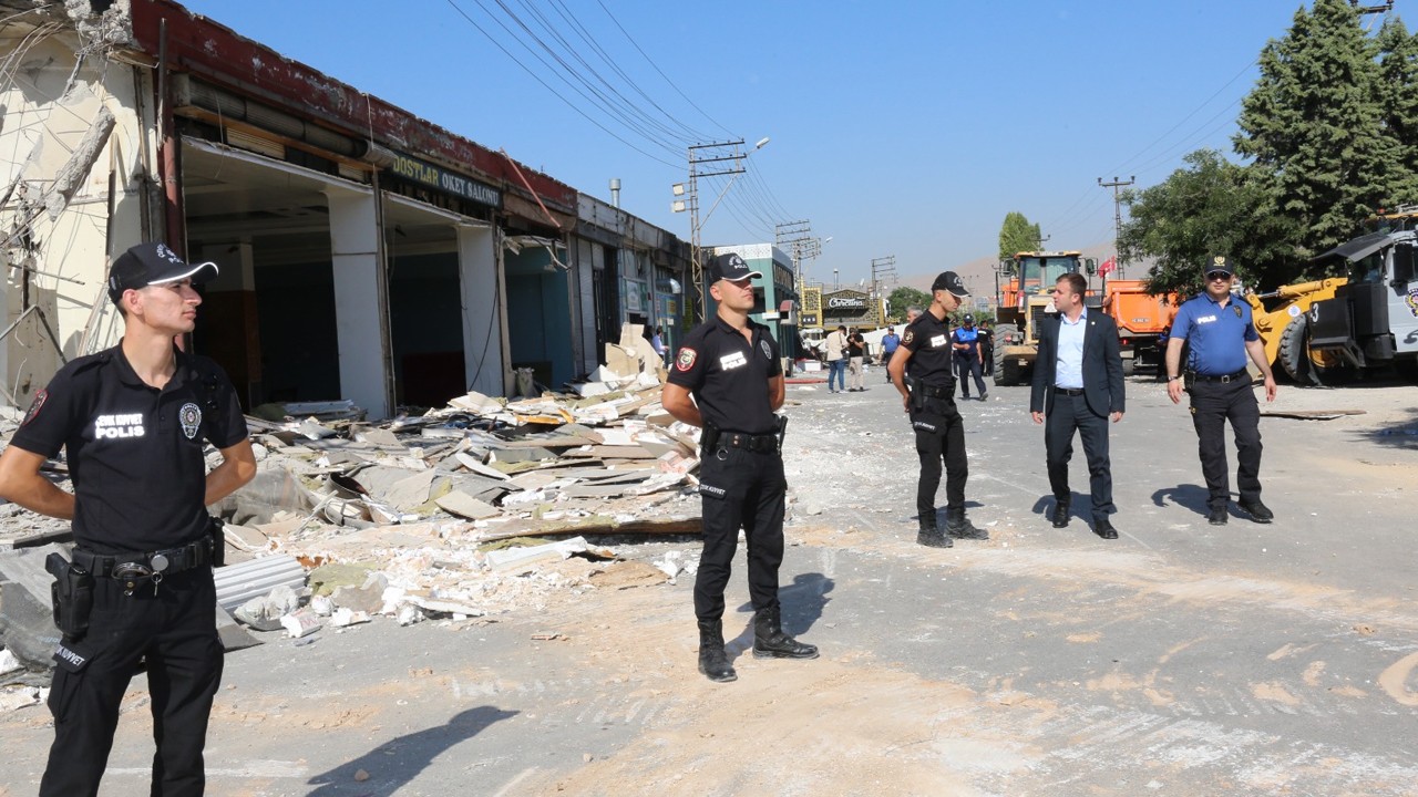 Konya'da yıllardır kaldırılması istenen gazinolar yıkıldı! Peki nereye taşınacak?
