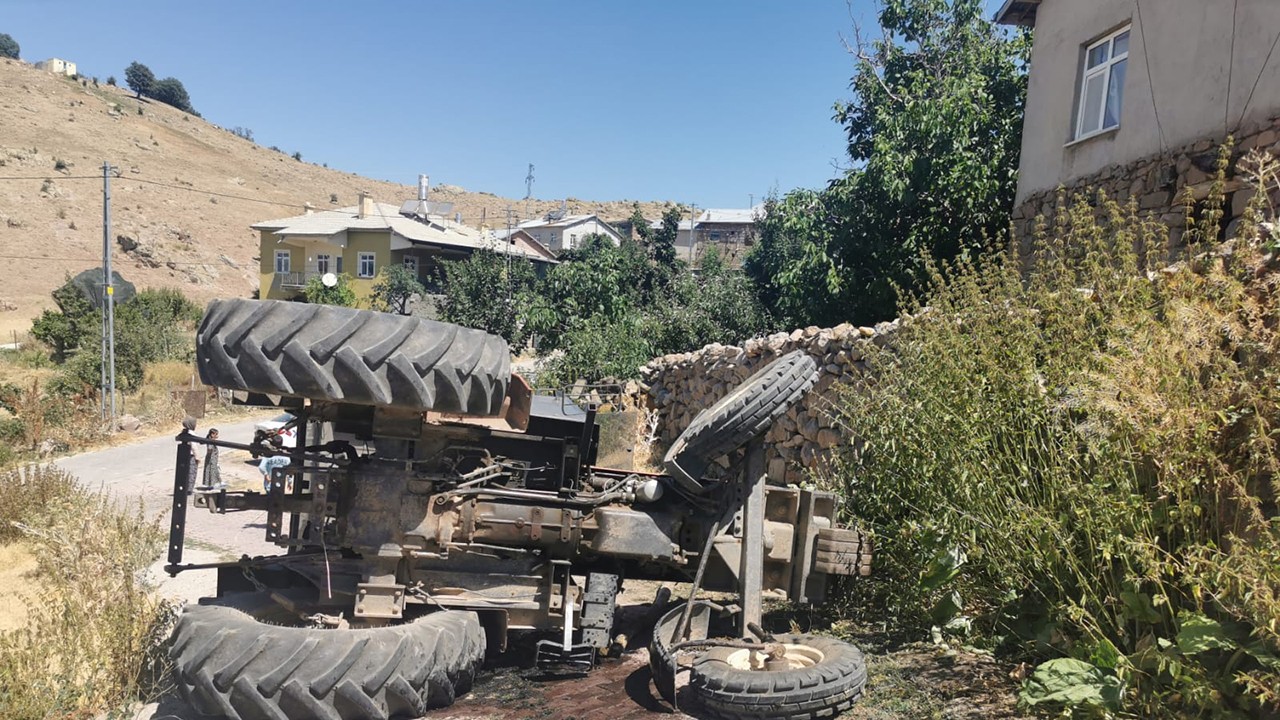 Konya'da feci kaza: Devrilen traktörün altında kalan kadın öldü