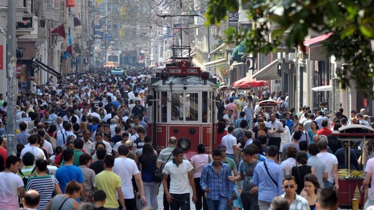 Türkiye’de geçen yıl 2,8 milyon kişi iller arasında göç etti