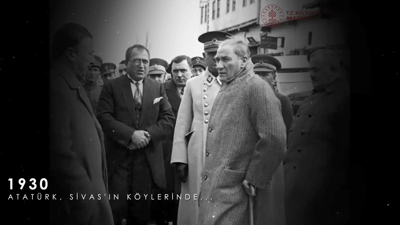 Atatürk’ün restore edilmiş arşivlik görüntüleri izleyicilere sunuldu