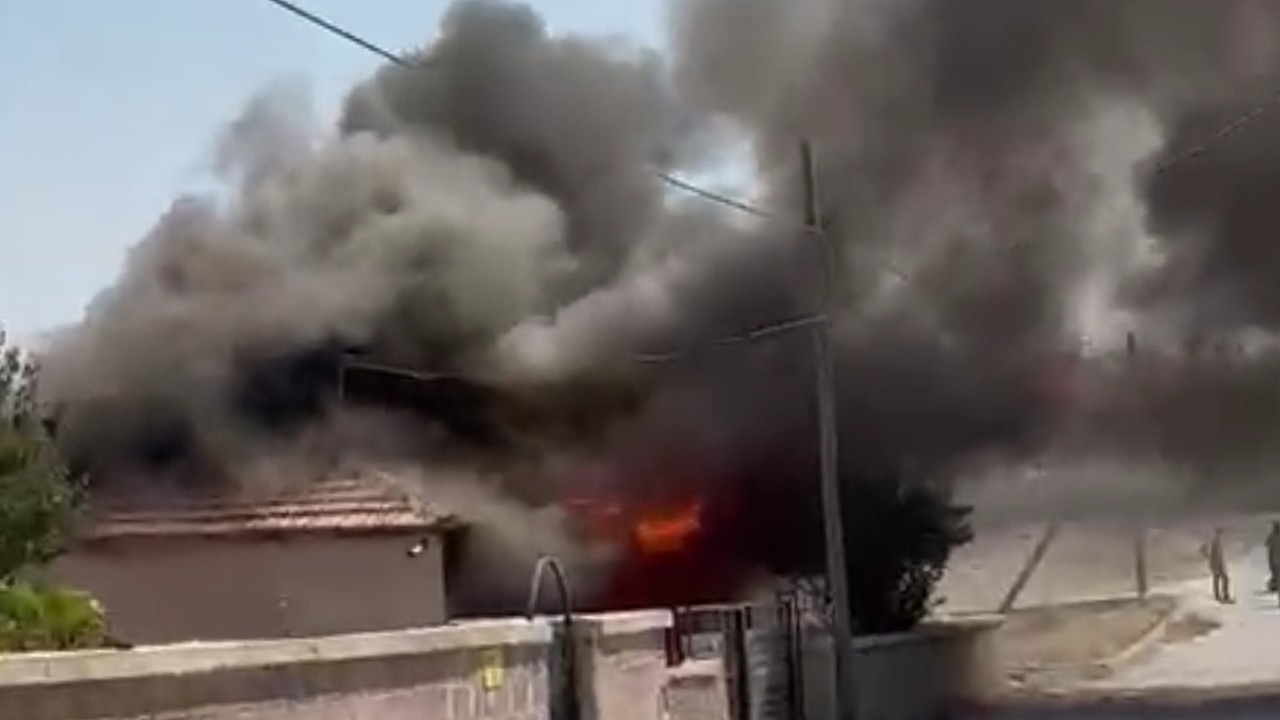 Konya’da müstakil evde yangın: Anne ve 6 çocuğu hastaneye kaldırıldı