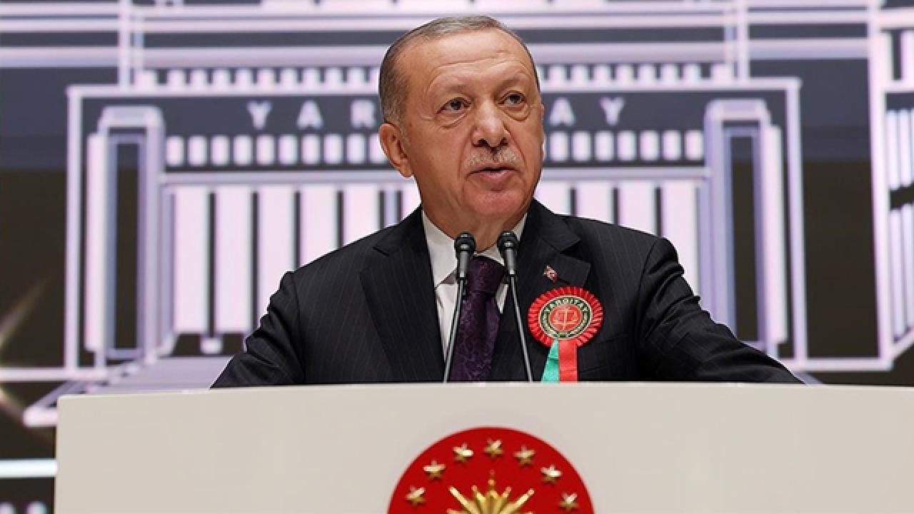 Cumhurbaşkanı Erdoğan: Meclis'in açılışıyla birlikte yeni anayasaya girişimlerimizi tekrar başlatacağız