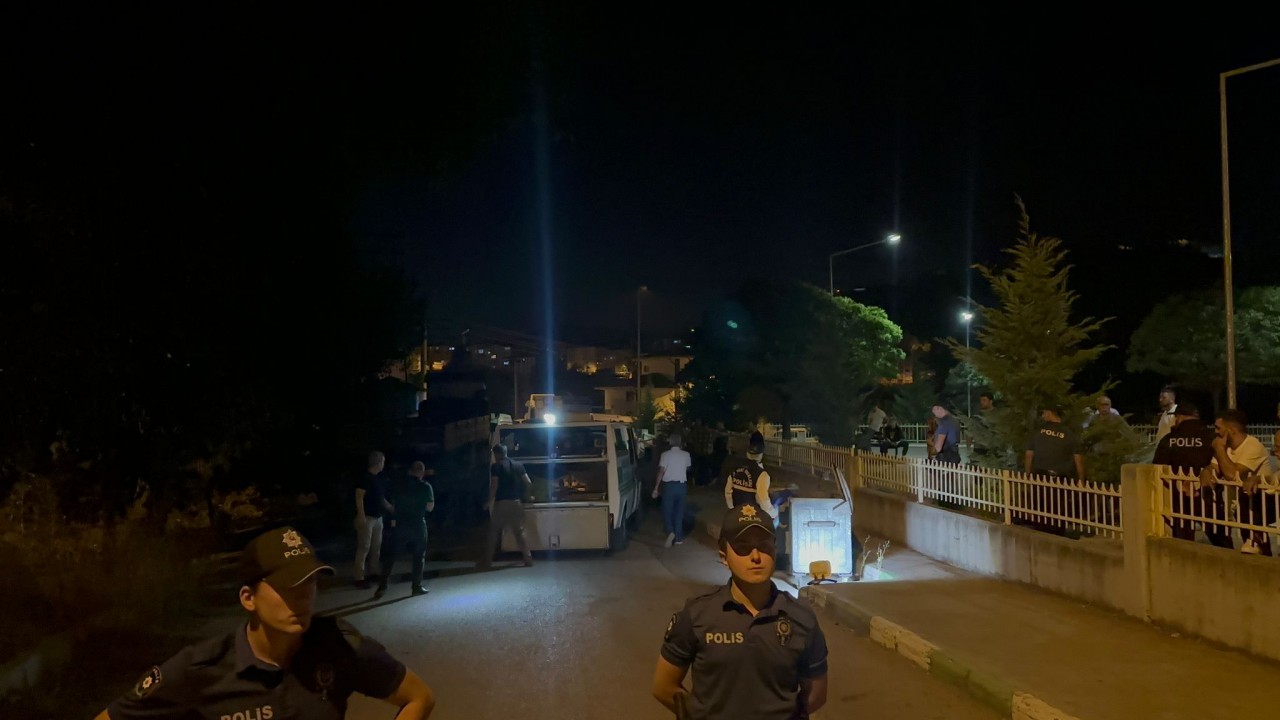 Kıskançlık nedeniyle tartıştığı eşi ve kayınvalidesini öldürüp intihar etti