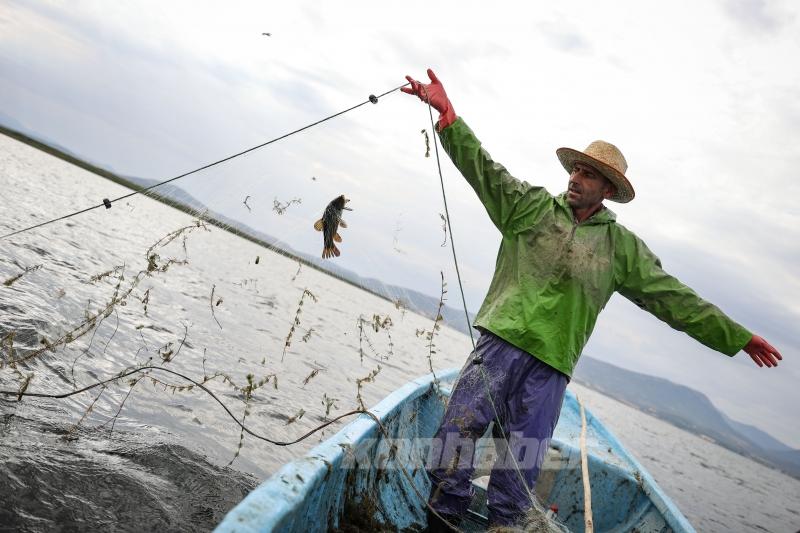 Beyşehir Gölü’nde balık avı