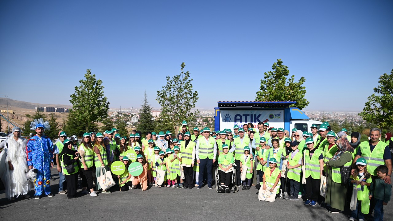 Selçuklu Seyir Tepesi, Dünya Temizlik Günü etkinliğine ev sahipliği yaptı