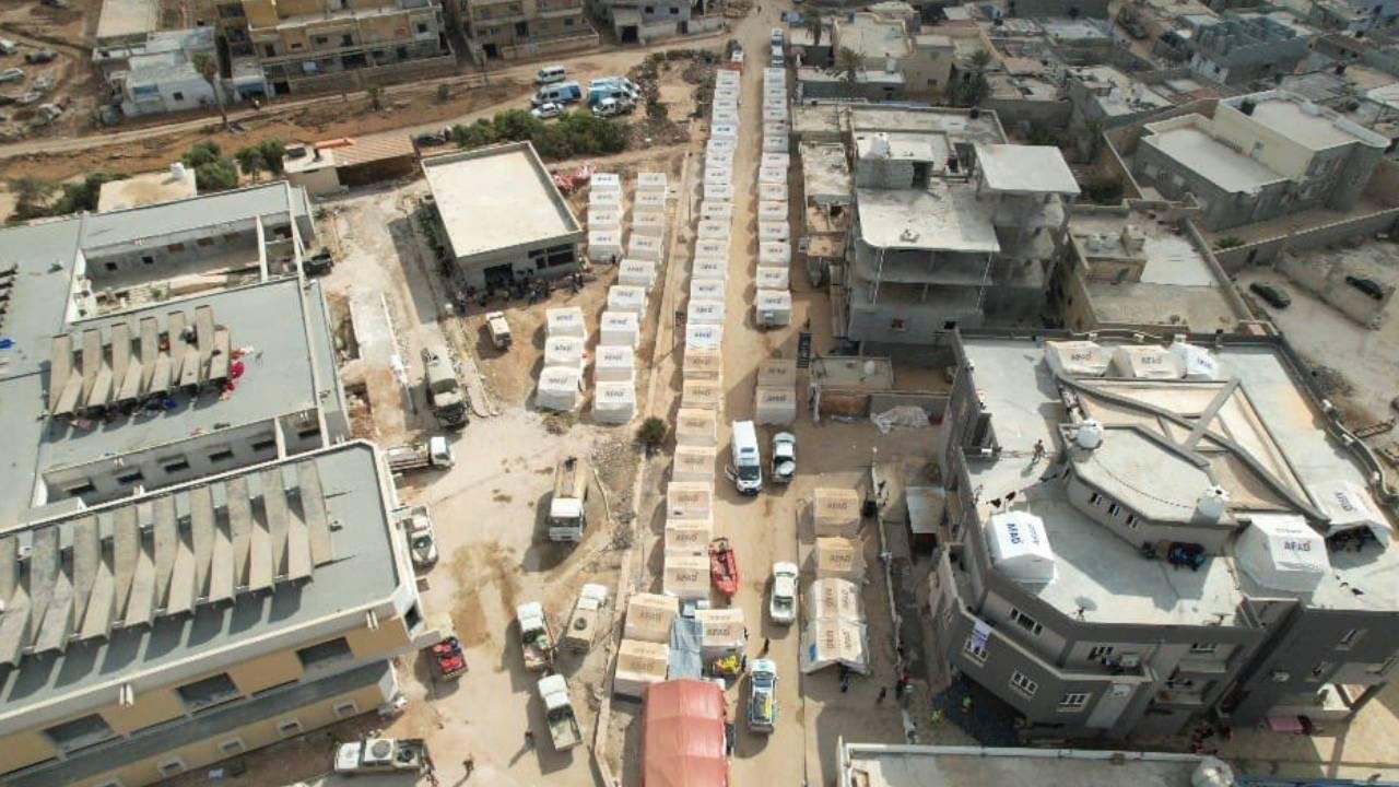AFAD, Libya'da barınma çadırları ve sahra hastanesi kurdu
