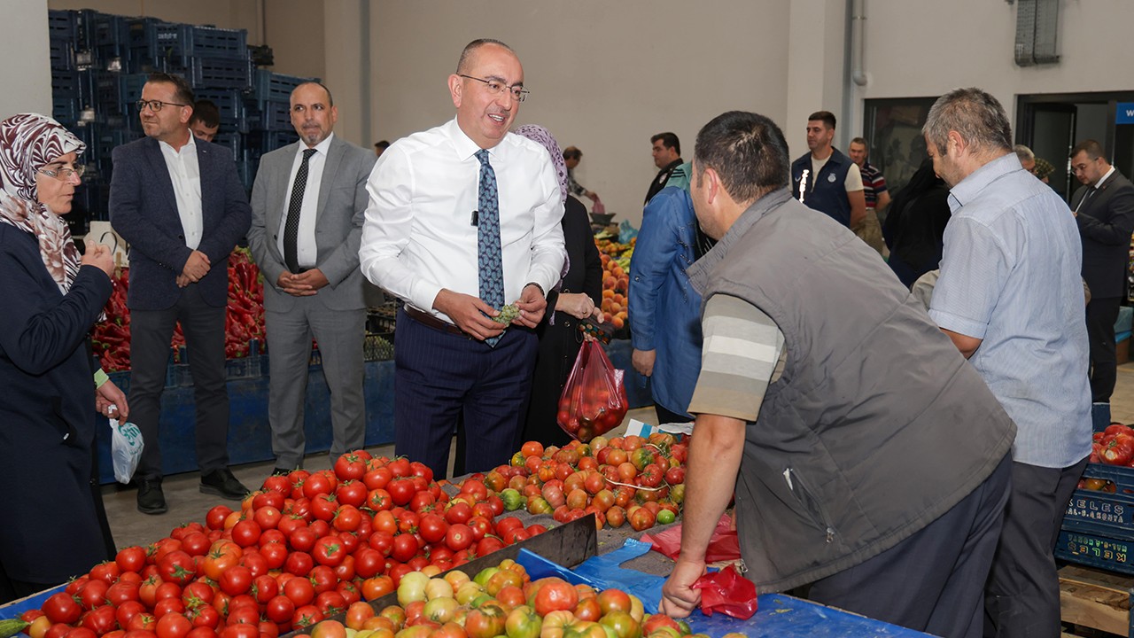 Başkan Kavuş’tan Harmancık pazar yeri ziyareti