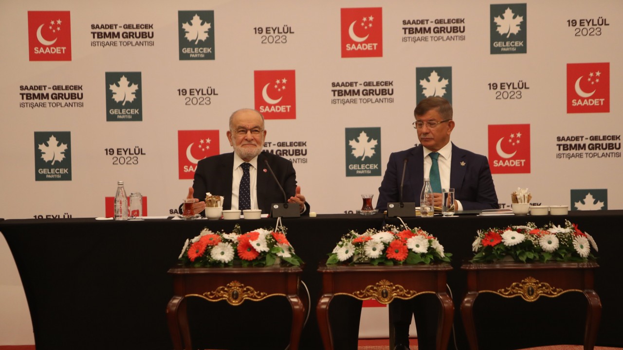 Karamollaoğlu ve Davutoğlu'ndan yerel seçimlerde 'iş birliği' açıklaması