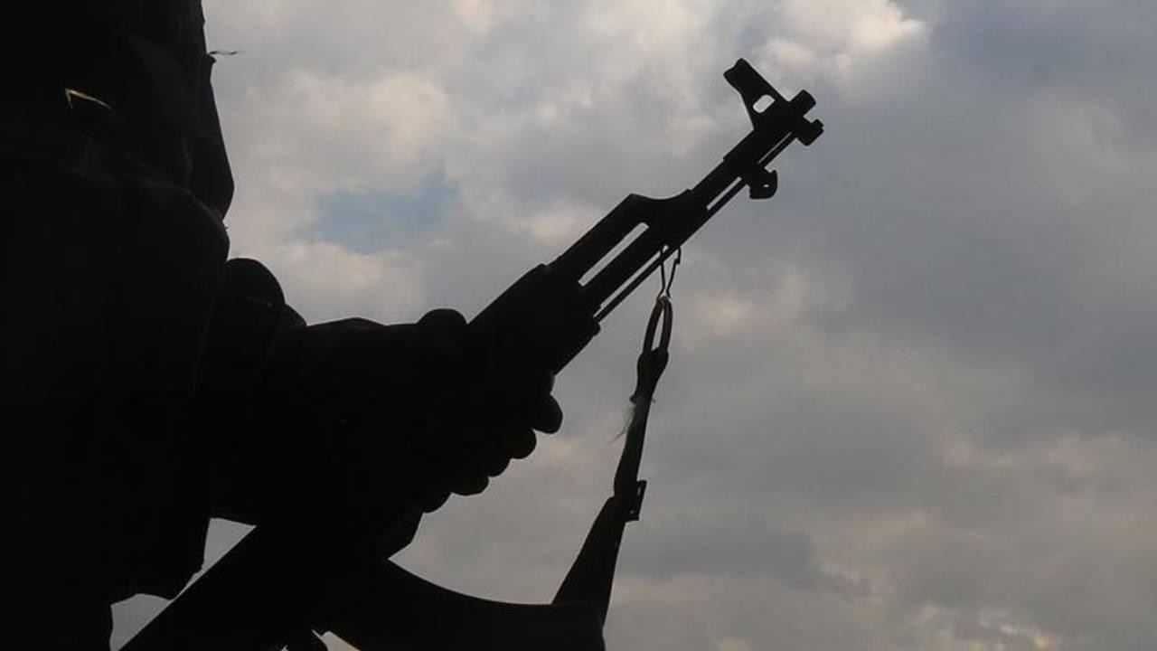 Irak’ta faaliyet yürüttüğü tespit edilen2 terörist teslim oldu