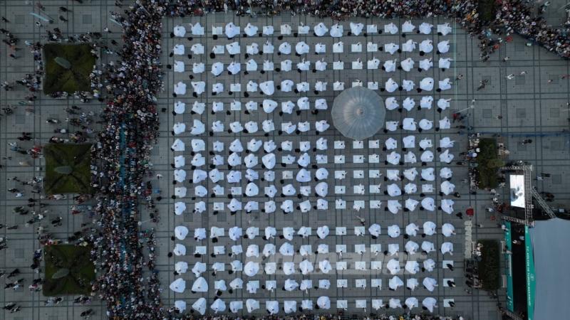 Mevlana Meydanı’nda 250 semazen ile sema gösterisi